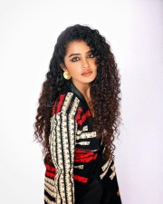 Stunning Actress Anupama Parameswaran in a Black Bralette and Skirt Pictures 02