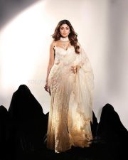 Stunning Shilpa Shetty in a White Saree with a Corset Blouse Photos 02