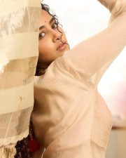 Stylish Anupama Parameswaran in a Beige Traditional Kurta Set Photos 05 Stylish Anupama Parameswaran in a Beige Traditional Kurta Set Photos 05