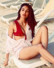 Sultry Sobhita Dhulipala Sexy Pictures 03