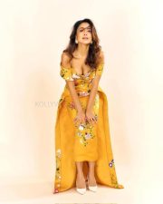 Summer Beauty Shriya Saran in a Yellow Off Shoulder Floral Dress Pictures 04