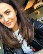 Elli AvrRam 51