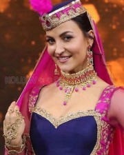 Elli AvrRam 50
