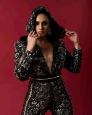 Tarla Actress Huma Qureshi Photoshoot Pictures 02