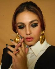 Tarla Actress Huma Qureshi Photoshoot Pictures 09