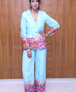 Telugu Actress Lakshmi Manchu Interview Photoshoot Stills 19