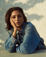 The Night Manager Actress Sobhita Dhulipala in a Denim Oversized Shirt with Wide Leg Jeans Photos 04