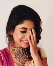 Tv Actress Kritika Kamra Photos