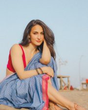 Winsome Actress Elli AvrRam in a Blue Polka Dot Saree with Pink Blouse Photos 01