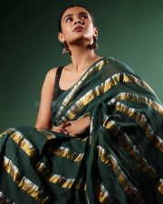 Aadya Actress Hebah Patel in a Green Silk Saree Photos 03