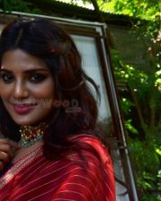 Aathmika at Kodiyil Oruvan Press Meet Event Pictures 04