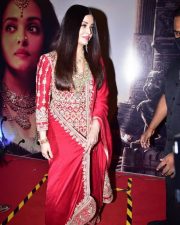 Actress Aishwarya Rai at Ponniyin Selvan I Movie Pre Release Event Stills 02