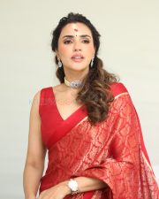 Actress Akshara Gowda at Hailesso Movie Launch Pictures 12