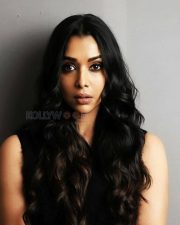 Actress Anupriya Goenka Photoshoot Pics