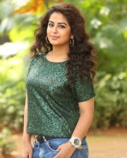 Avika Gor 38 Actress Avika Gor At Raju Gari Gadhi Interview Stills