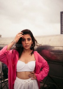 Actress Barkha Singh Sexy Photoshoot Stills 01