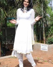Actress Bindu Madhavi Images