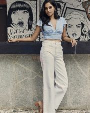 Actress Bindu Madhavi Sexy New Photoshoot Pictures 04