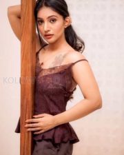 Actress Bommu Lakshmi Sexy Photoshoot Pictures