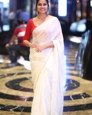 Actress Divi Vadthya at 1000 Words Special Screening Event Pictures 05