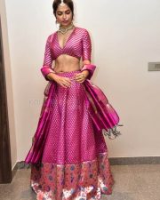 Actress Divi Vadthya at Rudrangi Pre Release Event Pictures 27