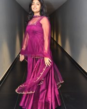 Actress Eesha Rebba Speech at 3Roses Season 2 Teaser Launch Photos 13