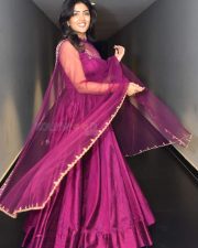 Actress Eesha Rebba Speech at 3Roses Season 2 Teaser Launch Photos 14