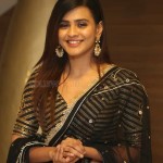 Hebah Patel 26 Actress Hebah Patel At Kisses Pre Release Event Photos