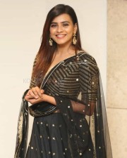Hebah Patel 54 Actress Hebah Patel At Kisses Pre Release Event Photos