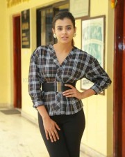 Hebah Patel 26 Actress Hebah Patel At Kisses Press Meet Photos