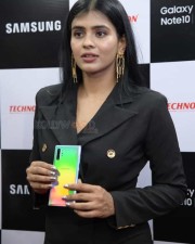 Hebah Patel 34 Actress Hebah Patel At Samsung Galaxy Note Launch Photos