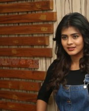 Hebah Patel 25 Actress Hebha Patel Interview Pictures
