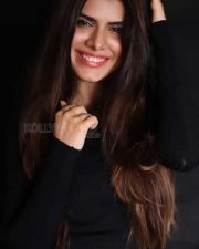 Actress Model Twiinkle Saaj Sexy Photos