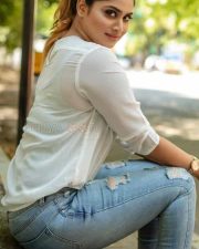 Actress Shivani Narayanan Latest Pics 01