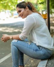 Actress Shivani Narayanan Latest Pics 02