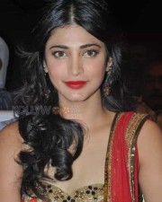 Actress Shruti Haasan Pics
