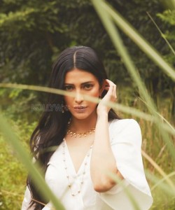 Actress Shruti Haasan in a White Dress Photoshoot Pictures 02