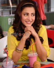 Actress Sruthi Hassan Pictures