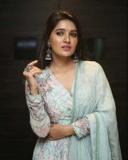 Actress Vani Bhojan At Meeku Maathrame Cheptha Pre release Event Photos
