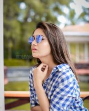 Actress Vani Bhojan Stylish Modern Photoshoot Pictures 01