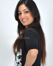 Actress Yami Gautam Pictures