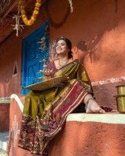 Actress Yamini Bharadwaj in Traditional Saree Pictures