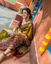 Actress Yamini Bharadwaj in Traditional Saree Pictures