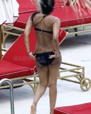 Baywatch Actress Priyanka Chopra Bikini Photos