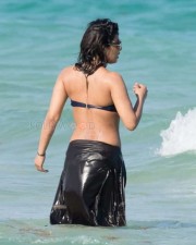 Baywatch Actress Priyanka Chopra Bikini Photos