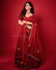 Beautiful Aamna Sharif in a Red Lehenga Pictures 03 Beautiful Aamna Sharif in a Red Lehenga Pictures 03