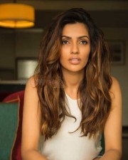 Beautiful Actress Akshara Gowda Photo Shoot Pictures