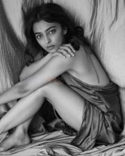 Beautiful Actress Radhika Apte Photos