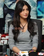 Beautiful Actress Shruti Haasan Photos
