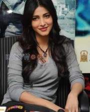 Beautiful Actress Shruti Haasan Photos